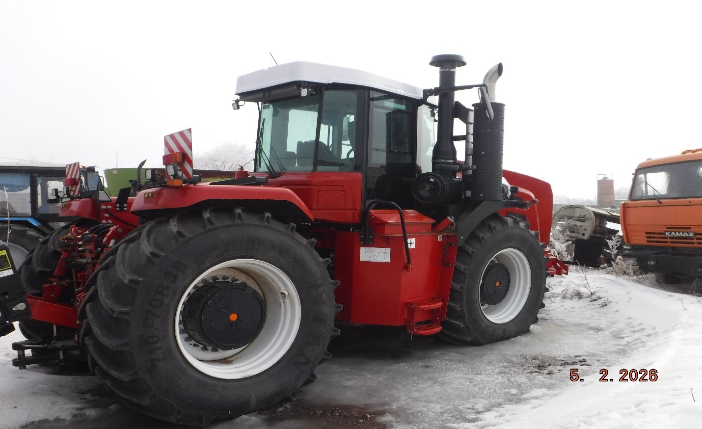 Трактор сельскохозяйственный колесный RSM-2400 Серийный номер 0858/KZK2400345037