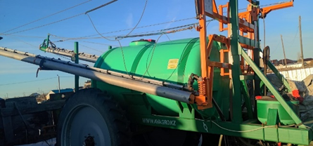 Tractor-mounted sprayer AVAGRO-TT4030 (3 nozzles), mixer, oversized wheels, BK-1 Bars-5 computer, 5-section, Atlas 730 navigator Serial number: 155 0207783072 0601781343